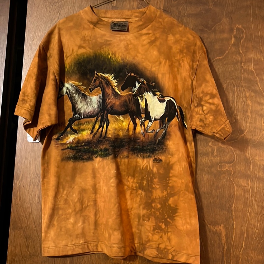 Ladies’ western tee shirt